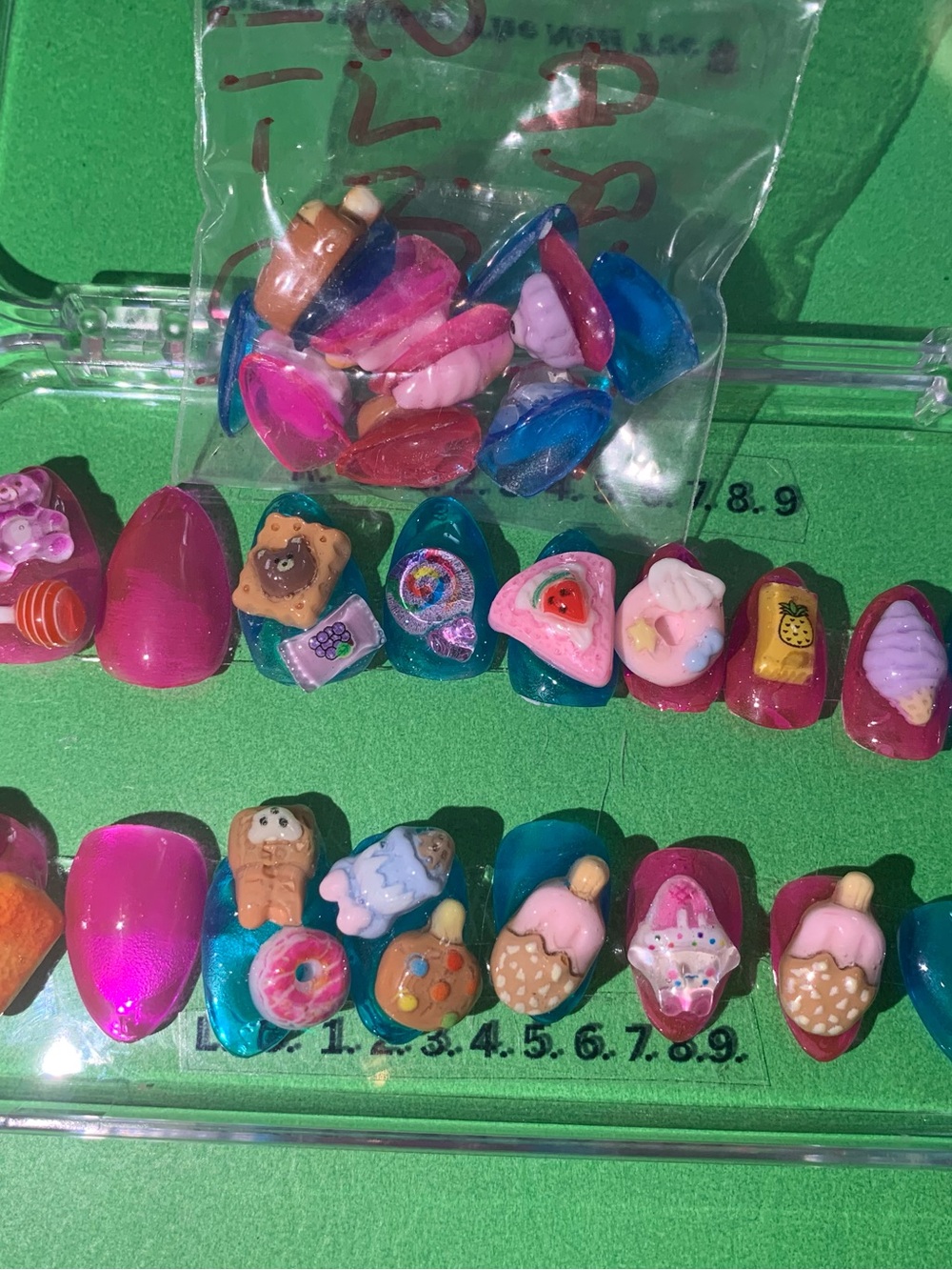 Press-On Women’s Cute 3D Dessert Nail Set in Pink & Blue